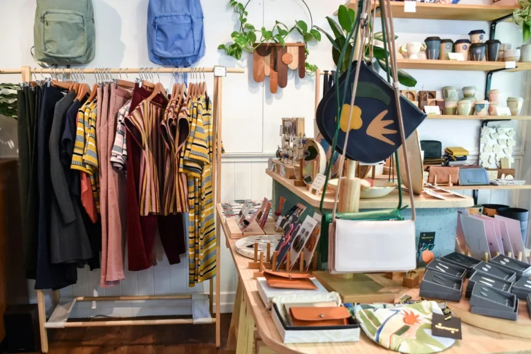 Small business shop display in the USA for beginner entrepreneurs